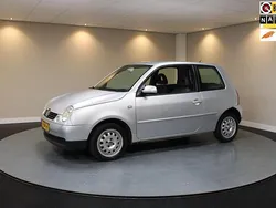 Grijs Gebruikt 2003 VW Lupo Hatchback | € 1.690 (Eerlijke prijs)