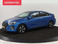 Blauw Gebruikt 2017 Hyundai Ioniq Comfort Sedan | € 13.900 (Eerlijke prijs)