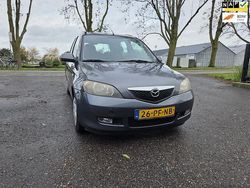 Grijs Gebruikt 2004 Mazda 2 Exclusive MPV | € 2.399 (Eerlijke prijs)