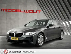 Grijs Gebruikt 2022 BMW 530 Executive Stationwagen | € 35.940 (Super prijs)