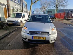 Grijs Gebruikt 2005 Ford Fusion Futura MPV | € 2.499 (Super prijs)