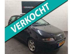 Zwart Gebruikt 2001 Fiat Punto Hatchback | € 1.000 (Eerlijke prijs)
