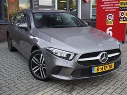 Grijs Gebruikt 2022 Mercedes A250 Luxury Hatchback | € 27.645 (Goede deal)