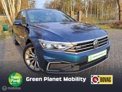 Blauw Gebruikt 2021 VW Passat GTE Sedan | € 22.950 (Eerlijke prijs)