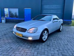 Grijs Gebruikt 1999 Mercedes SLK200 Cabriolet | € 3.349 (Eerlijke prijs)