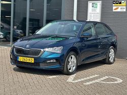 Blauw Gebruikt 2021 Skoda Scala Ambition Hatchback | € 15.999 (Eerlijke prijs)