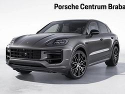 Grijs Gebruikt 2024 Porsche Cayenne Turbo E-Hybrid SUV | € 194.750 (Goede deal)