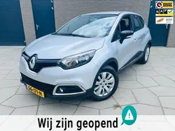 Grijs, metallic lak Gebruikt 2015 Renault Captur Expression SUV | € 9.375 (Iets duurder)