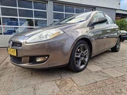 Bruin Gebruikt 2007 Fiat Bravo Emotion Hatchback | € 1.999 (Eerlijke prijs)