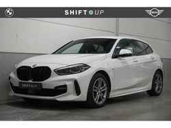 Wit Gebruikt 2022 BMW 118 M Sport Hatchback | € 25.940 (Eerlijke prijs)