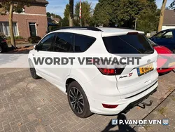 Wit Gebruikt 2018 Ford Kuga ST-Line SUV | € 18.450 (Eerlijke prijs)