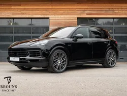 Zwart Gebruikt 2020 Porsche Cayenne SUV | € 75.950 (Eerlijke prijs)