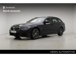 Zwart Gebruikt 2023 BMW 530e M Sport Stationwagen | € 49.895 (Iets duurder)