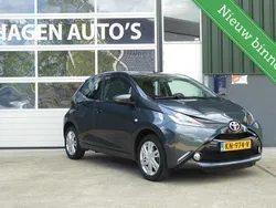 Grijs Gebruikt 2015 Toyota Aygo X-cite Hatchback | € 6.945 (Eerlijke prijs)