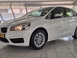 Wit Gebruikt 2015 BMW 218 Sport Line Stationwagen | € 10.950 (Eerlijke prijs)