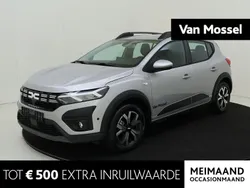Grijs Gebruikt 2024 Dacia Sandero Stepway Hatchback | € 19.940 (Eerlijke prijs)
