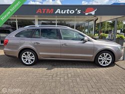 Grijs Gebruikt 2013 Skoda Superb Elegance Stationwagen | € 6.850