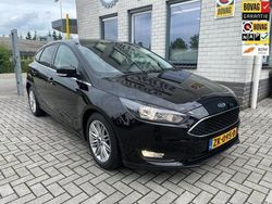Zwart, metallic lak Gebruikt 2018 Ford Focus Trend Hatchback | € 14.750 (Eerlijke prijs)