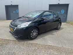 Zwart Gebruikt 2014 Peugeot 208 Access Hatchback | € 2.999 (Super prijs)