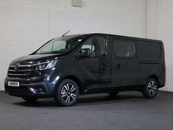 Zwart Gebruikt 2023 Renault Trafic Van | € 37.950