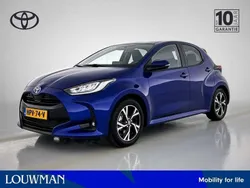 Blauw Nieuw 2025 Toyota Yaris Hybrid Limited Hatchback | € 29.445 (Eerlijke prijs)