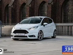 Wit Gebruikt 2015 Ford Fiesta ST Hatchback | € 11.999 (Eerlijke prijs)