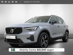 Grijs Gebruikt 2024 Volvo XC40 Plus SUV | € 39.950 (Eerlijke prijs)