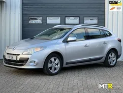 Grijs Gebruikt 2010 Renault Mégane GrandTour Dynamique Stationwagen | € 3.250 (Eerlijke prijs)