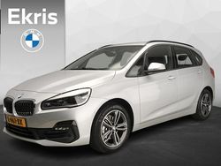 Grijs Gebruikt 2021 BMW 218 Sport Line Stationwagen | € 25.900 (Eerlijke prijs)