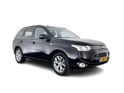 Zwart Gebruikt 2013 Mitsubishi Outlander P-HEV Instyle SUV | € 8.945 (Eerlijke prijs)