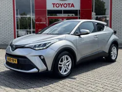 , metallic lak Gebruikt 2022 Toyota C-HR Active SUV | € 22.900 (Eerlijke prijs)