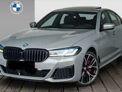 Grijs Gebruikt 2023 BMW 530 M Sport Sedan | € 49.000 (Eerlijke prijs)