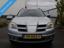 Grijs Gebruikt 2009 Mitsubishi Outlander SUV | € 7.450