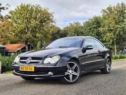 Zwart Gebruikt 2006 Mercedes CLK200 Avantgarde Coupé | € 3.999