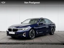 Blauw Gebruikt 2021 BMW 545e Executive Sedan | € 47.900 (Eerlijke prijs)