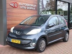 Grijs (metallic) Gebruikt 2006 Peugeot 107 Hatchback | € 1.150 (Goede deal)
