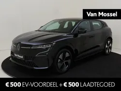 Zwart Gebruikt 2023 Renault Mégane Evolution Hatchback | € 25.930 (Super prijs)
