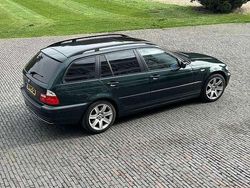 Groen Gebruikt 2001 BMW 330 Stationwagen | € 9.995
