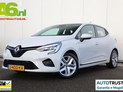 Wit Gebruikt 2020 Renault Clio V Zen Hatchback | € 10.900 (Eerlijke prijs)