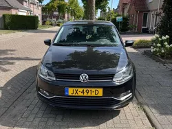 Zwart Gebruikt 2016 VW Polo Comfortline Hatchback | € 10.375 (Eerlijke prijs)