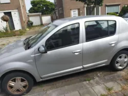 Grijs Gebruikt 2010 Dacia Sandero Hatchback | € 2.750 (Eerlijke prijs)