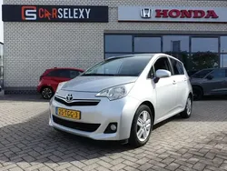 Zilver Gebruikt 2012 Toyota Verso-S MPV | € 6.950 (Eerlijke prijs)