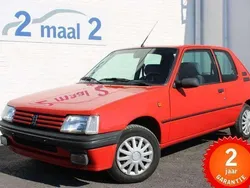 Rood Gebruikt 1996 Peugeot 205 Sedan | € 5.800