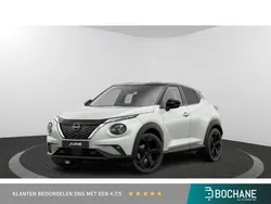 Two tone pearl white / dak carbon black (wit metallic) Nieuw 2024 Nissan Juke Pack SUV | € 33.379 (Eerlijke prijs)