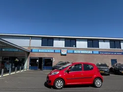 Rood Gebruikt 2011 Peugeot 107 Hatchback | € 2.750 (Eerlijke prijs)
