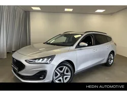 Grijs, metallic lak Gebruikt 2022 Ford Focus Stationwagen | € 17.945 (Eerlijke prijs)
