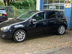 Zwart Gebruikt 2011 VW Golf VI Highline Hatchback | € 5.395 (Eerlijke prijs)