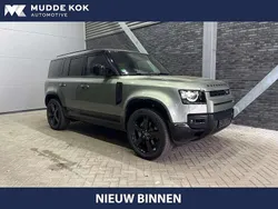 Groen Gebruikt 2025 Land Rover Defender Black Edition SUV | € 99.900 (Goede deal)