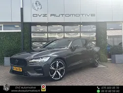 Grijs Gebruikt 2022 Volvo S60 Plus Sedan | € 34.950 (Goede deal)
