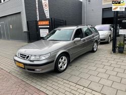 Grijs, metallic lak Gebruikt 2000 Saab 9-5 Stationwagen | € 1.999 (Goede deal)